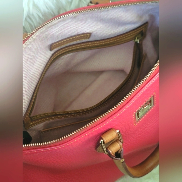 Pink Dooney and Bourke Purse - Picture 2 of 16